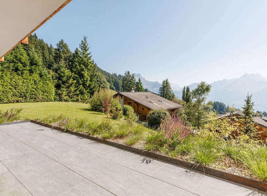 Experience the epitome of mountain living in this stunning property.