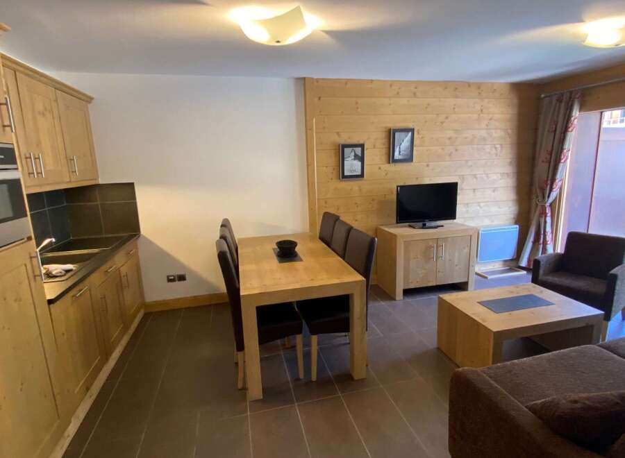 Discover the charm of this cozy apartment, perfect for a relaxing getaway.