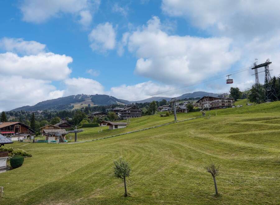 Experience the charm of this picturesque mountain village, featuring stunning views and a serene atmosphere.