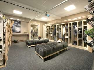 Step into luxury with this ski-in/ski-out property, featuring a dedicated ski room designed for ultimate convenience.