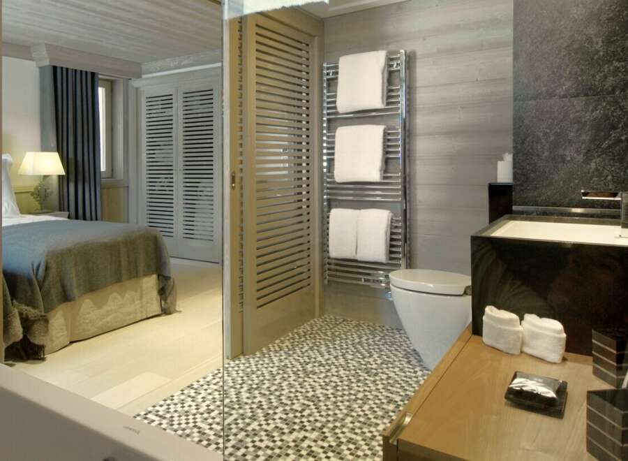 Step into luxury with this stunning property featuring a beautifully designed bathroom.
