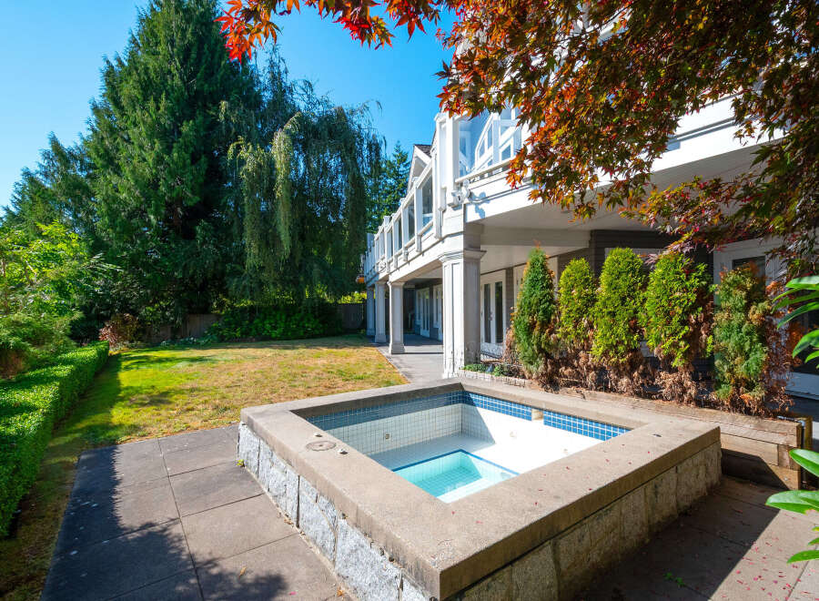 Discover your dream home with this stunning property featuring a private hot tub, perfect for relaxation and entertaining.