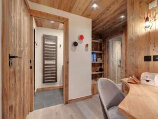 Step into rustic elegance with this beautifully designed property.