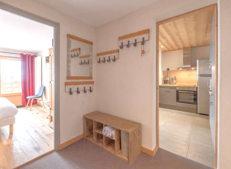 Step into this inviting property and discover a well-designed entryway.