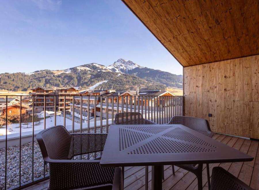 Enjoy breathtaking mountain views from this stunning property.