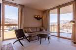 Experience luxury living with breathtaking mountain views in this stunning property.
