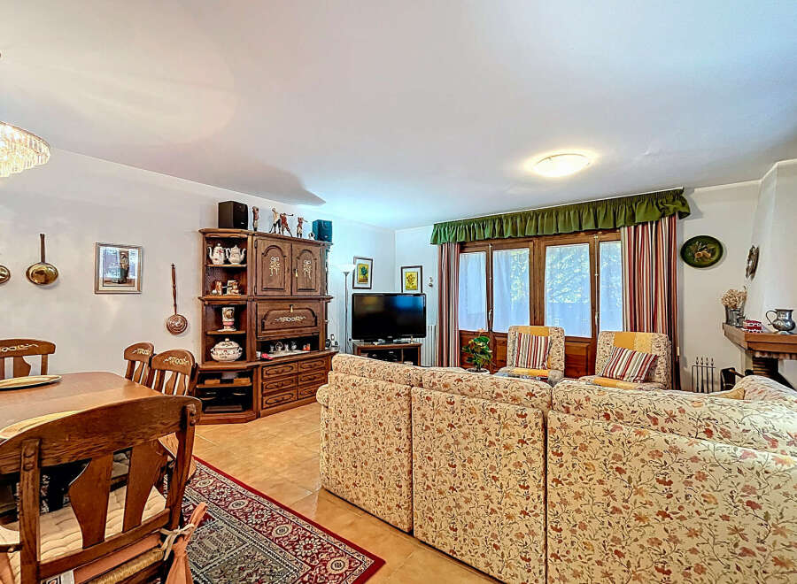 Step into this charming living space, perfect for cozy gatherings and everyday living.