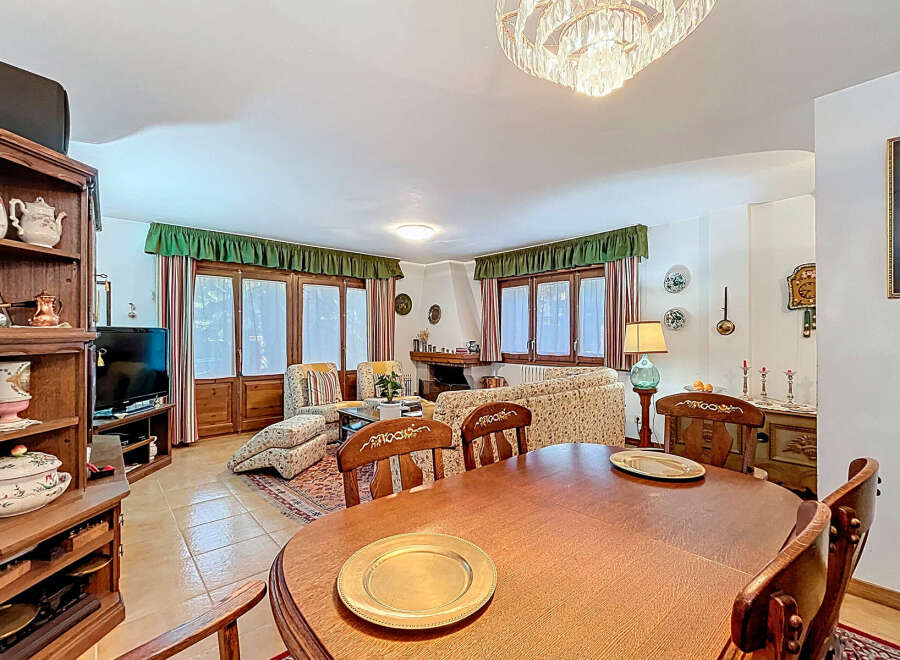 Step into this charming living space, perfect for relaxation and entertaining.