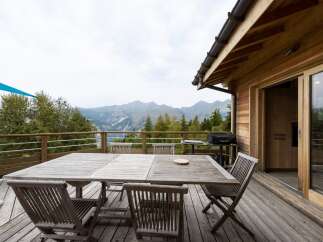 Enjoy breathtaking mountain views from this stunning property.