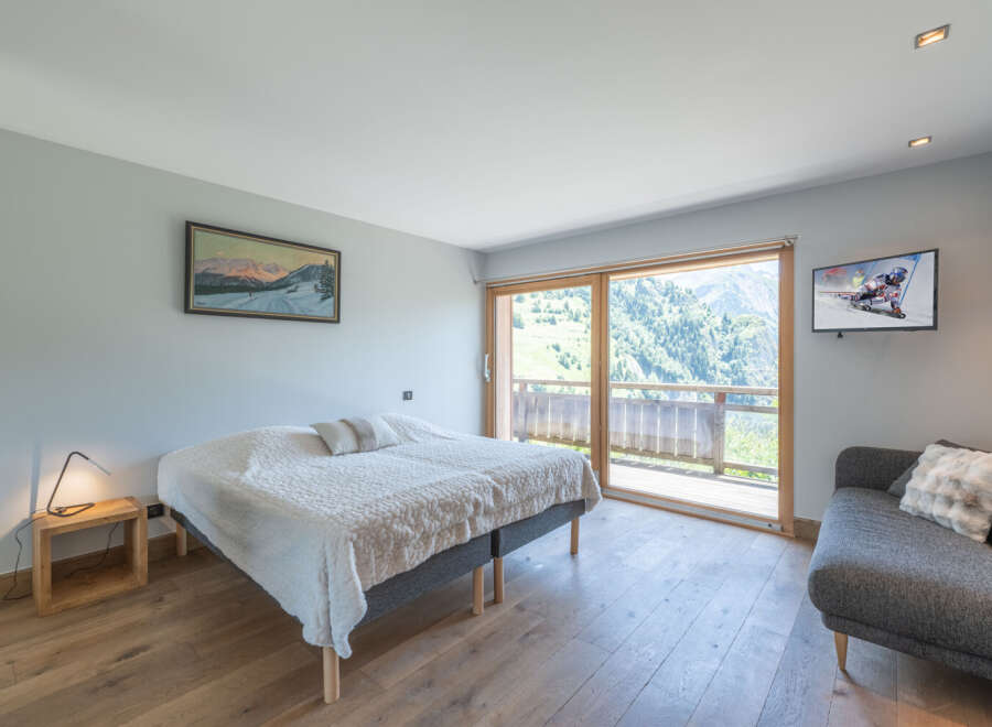 Experience the ultimate in alpine luxury with this stunning bedroom.