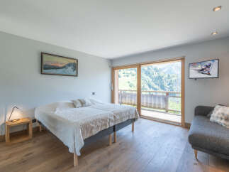 Experience the ultimate in alpine luxury with this stunning bedroom.