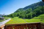 Escape to the mountains and experience breathtaking views from this stunning property.