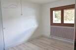 Discover this charming property featuring a bright and airy interior, perfect for comfortable living.