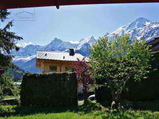 Discover a stunning mountain retreat with breathtaking views.