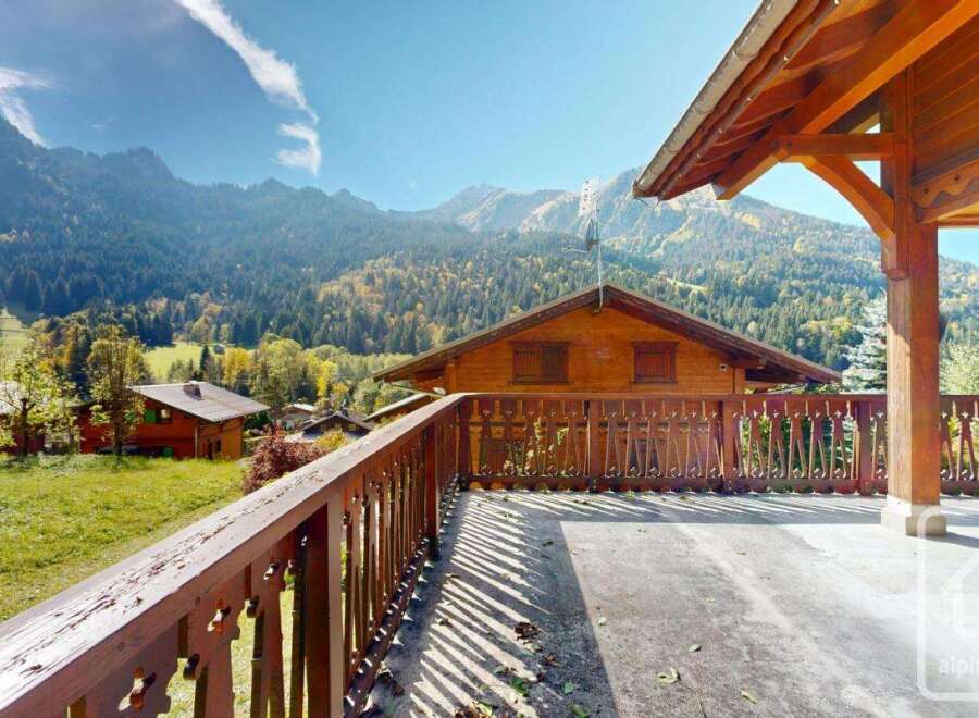 Experience the charm of this stunning property nestled in a picturesque mountain setting.