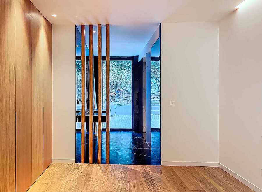 Step into modern elegance with this stunning property.