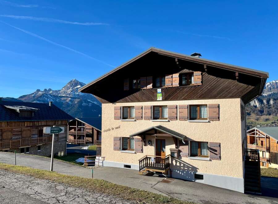 Charming chalet nestled in the heart of the mountains, offering a serene escape.