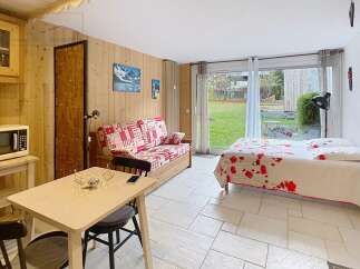 Discover this charming studio apartment, perfect for a cozy getaway.