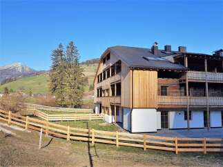 Discover the charm of this stunning property, boasting a unique blend of modern design and natural elements.