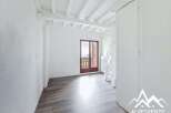 Discover the charm of this inviting property, featuring a bright and airy interior with a stunning wooden floor.