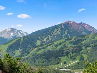Experience the beauty of mountain living with this stunning property.