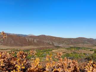 Experience breathtaking views from this stunning property nestled in the heart of nature.