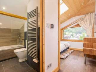 Discover the perfect blend of comfort and style in this stunning property.