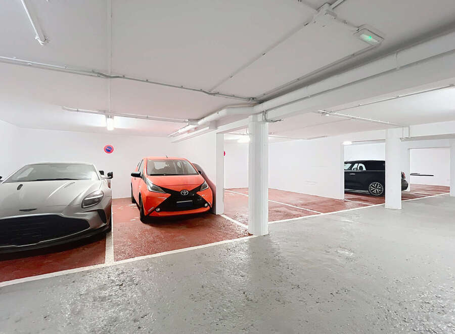 Discover the convenience of this secure parking space, perfect for your vehicles.