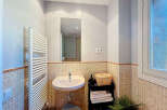 This modern bathroom features a sleek design with a minimalist aesthetic.
