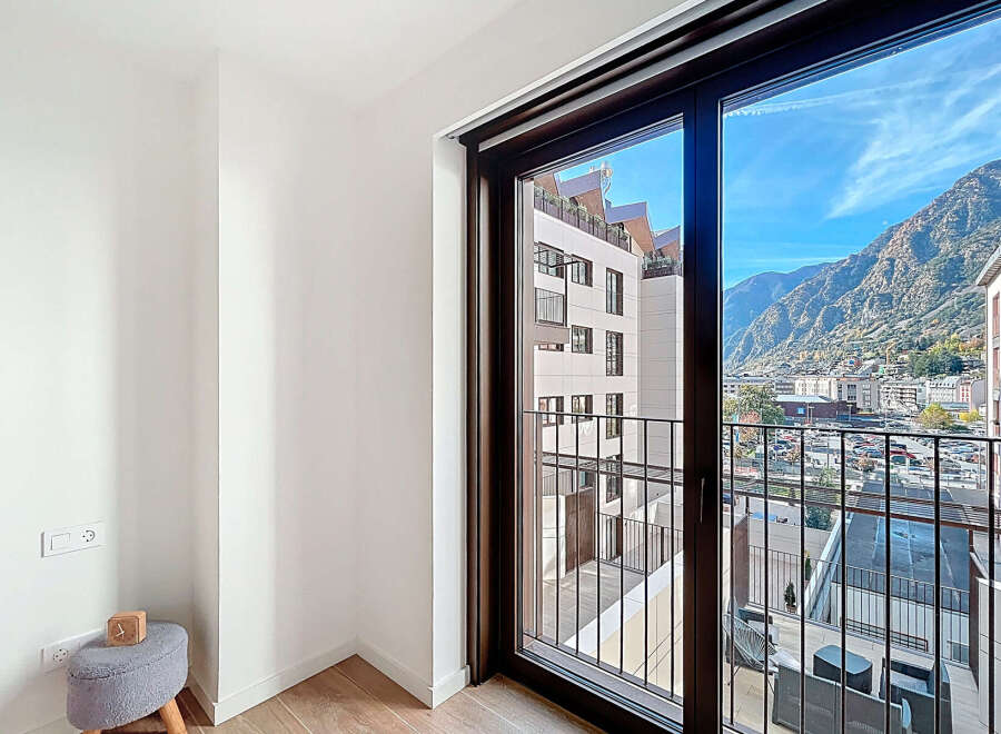 Enjoy breathtaking mountain views from this stunning property.