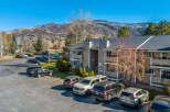 Discover the perfect blend of comfort and convenience in this stunning property.