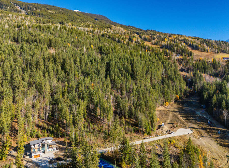 Nestled amidst the majestic mountains, this stunning property offers unparalleled views and a serene escape.