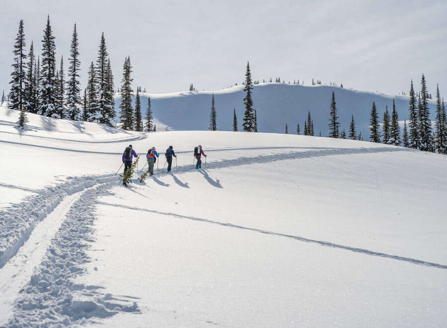 Explore the beauty of winter with this stunning property, perfect for outdoor enthusiasts.