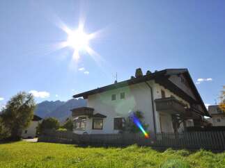 Discover the charm of this stunning property nestled in a picturesque setting.