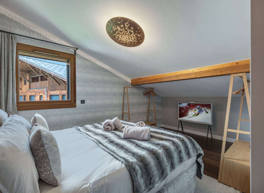 Experience the ultimate in luxury and comfort in this stunning bedroom.