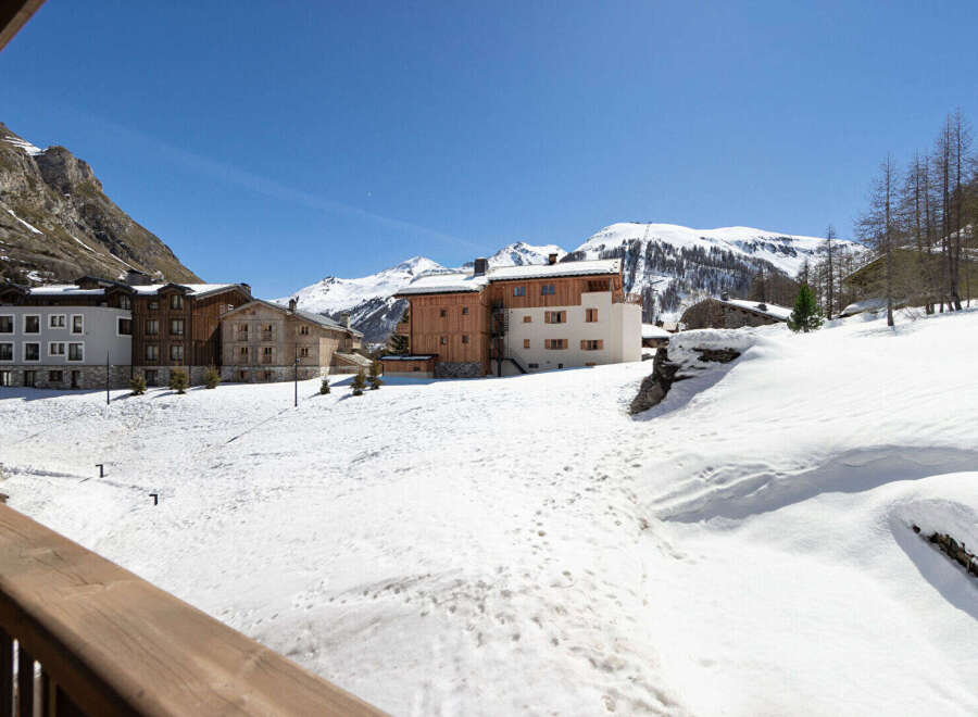 Discover the charm of this stunning property nestled in a picturesque winter wonderland.