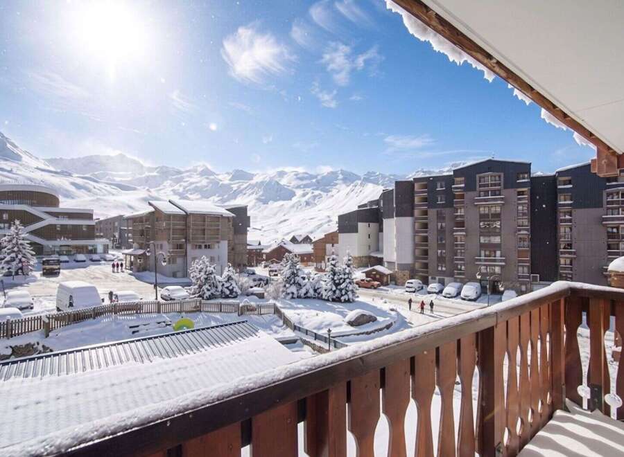 Enjoy breathtaking mountain views from this stunning property.
