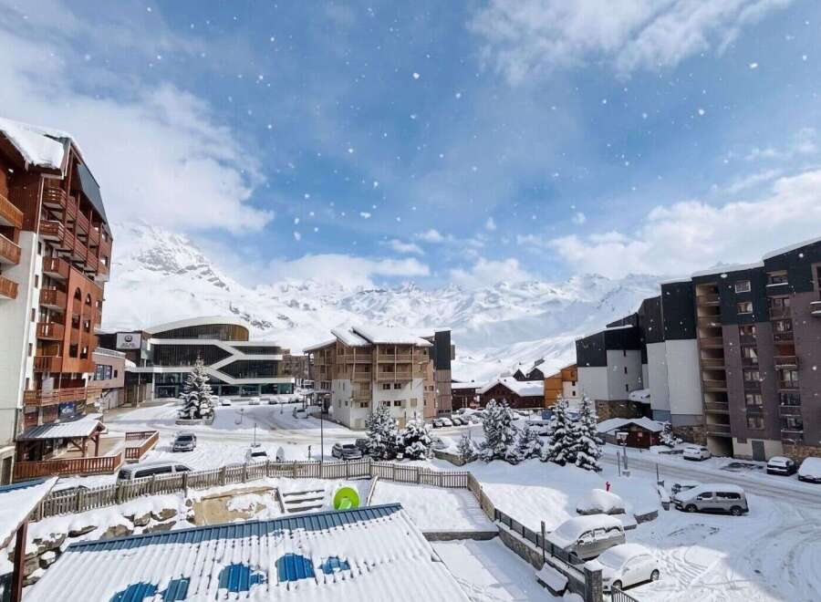 Discover the charm of this stunning property nestled in a picturesque winter wonderland.