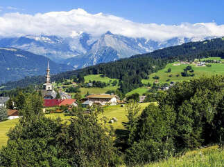 Discover your dream home nestled in the heart of a picturesque mountain village.