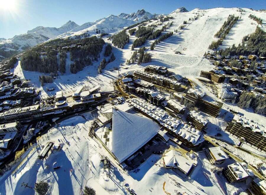 Experience the ultimate winter getaway in this stunning ski resort.