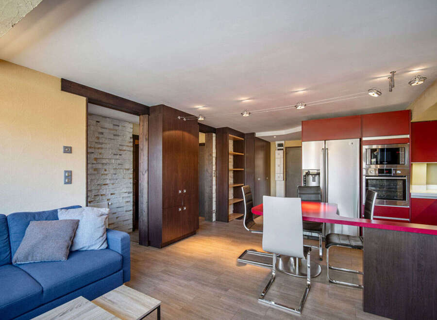 Discover modern living in this stylish property, featuring a beautifully designed open-plan layout.