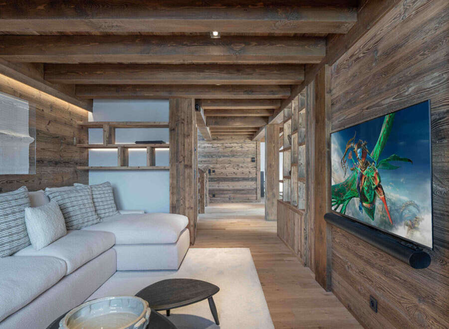 This stunning property boasts a luxurious living space with a modern design.