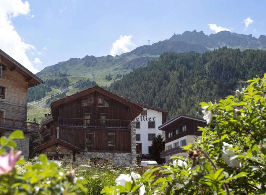 Discover the charm of this stunning property nestled in a picturesque mountain setting.