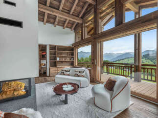 Experience luxury living in this stunning chalet, boasting breathtaking mountain views.