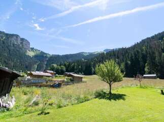 Discover your dream retreat nestled in the heart of nature! This stunning property boasts breathtaking mountain views and lush greenery, perfect for those seeking tranquility.