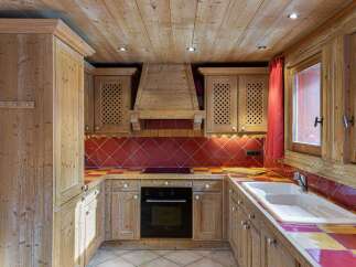 Charming Savoyard Chalet in MÃ©ribel Village
