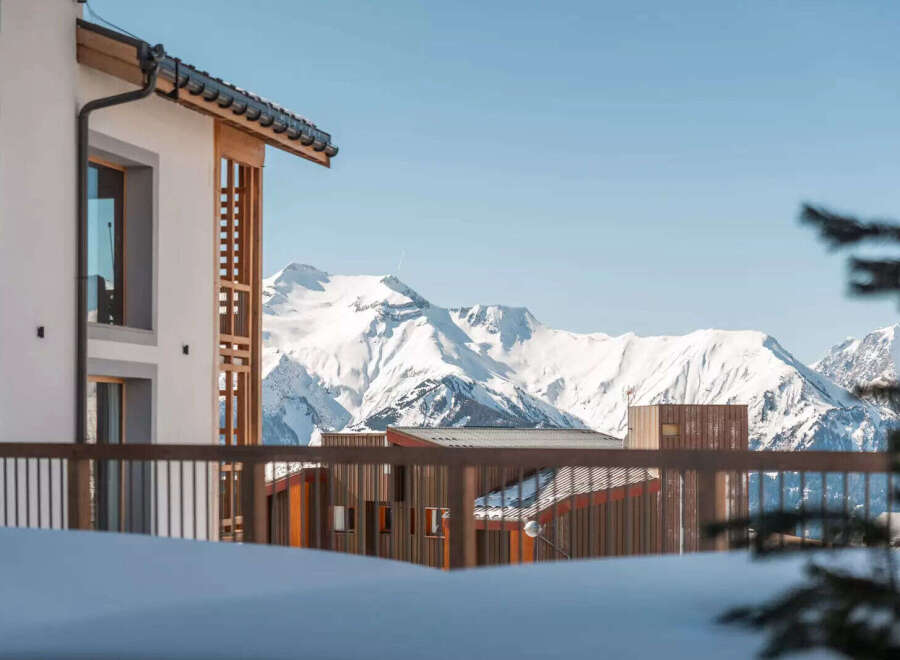Experience the ultimate in alpine living with this stunning property, boasting breathtaking mountain views.