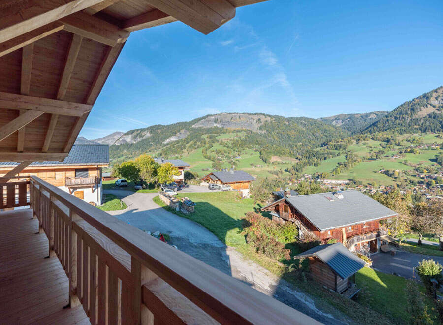 Experience the tranquility of mountain living in this charming property.