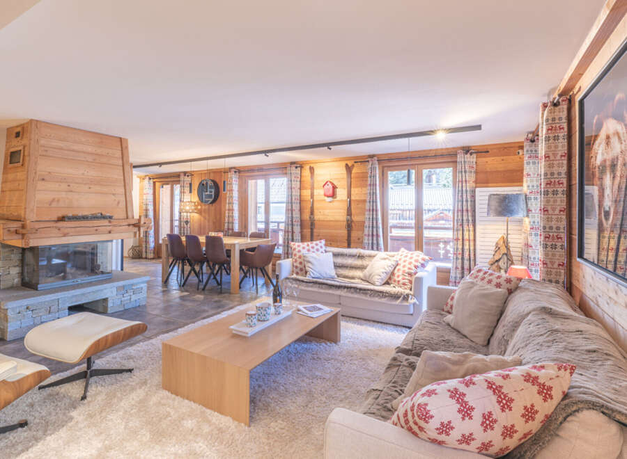 Experience the ultimate in luxury living with this stunning chalet.