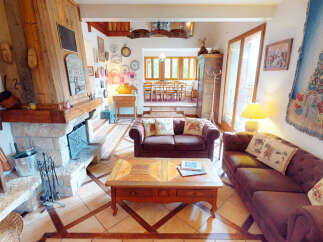Step into a cozy and inviting living space, perfect for creating lasting memories.